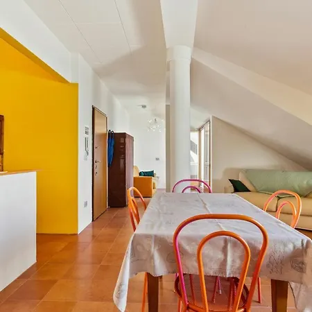 Apartament Attic View *