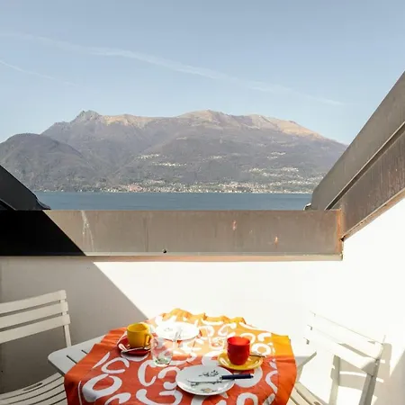 Attic View Apartment *